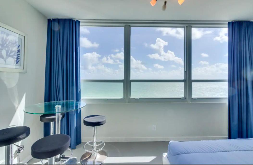 Castle 835 Oceanview Studio On Beach With Pool, Gym, Bars, And Free Parking Villa Miami Beach Exterior photo