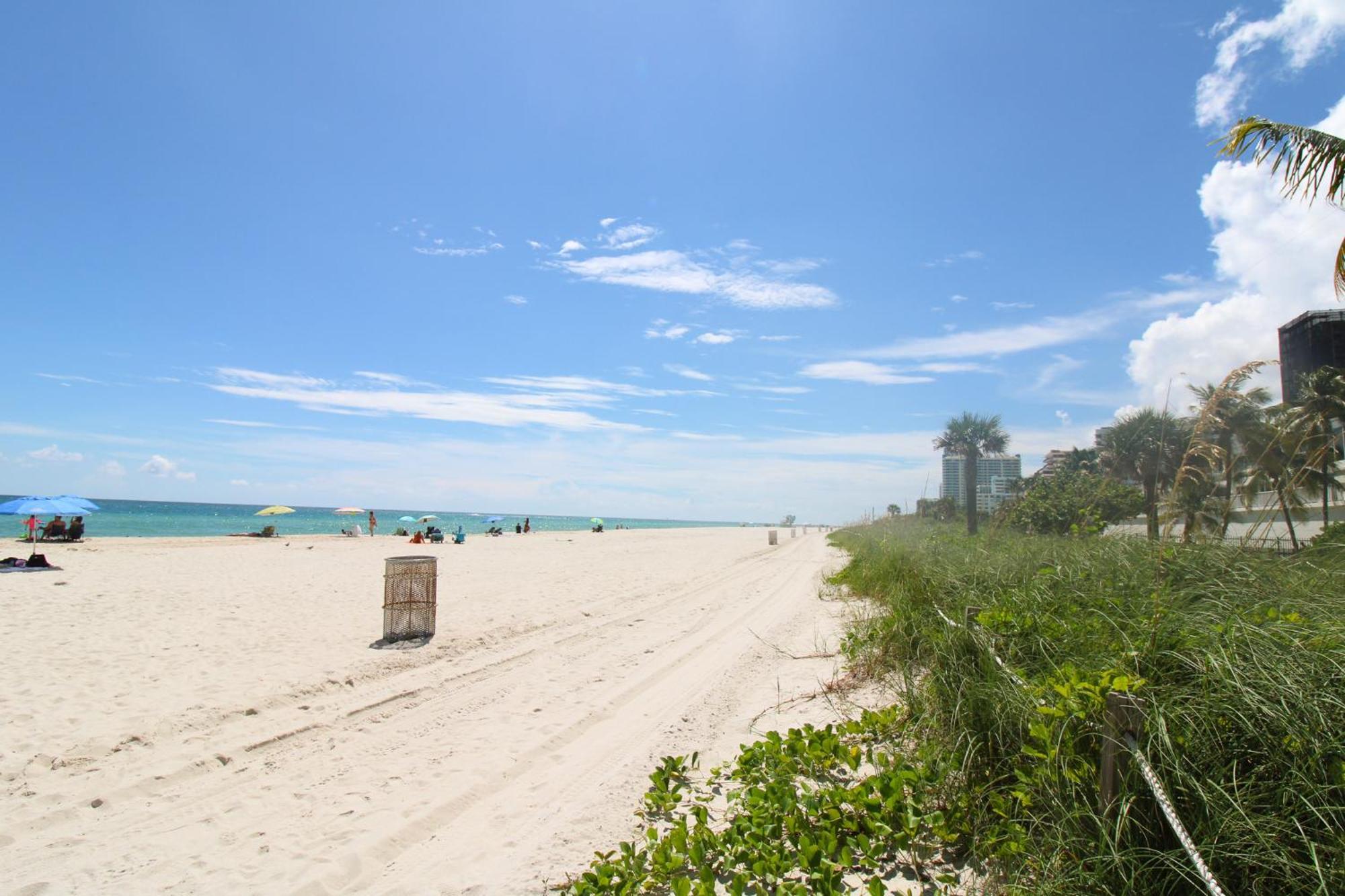 Castle 835 Oceanview Studio On Beach With Pool, Gym, Bars, And Free Parking Miami Beach Exterior photo